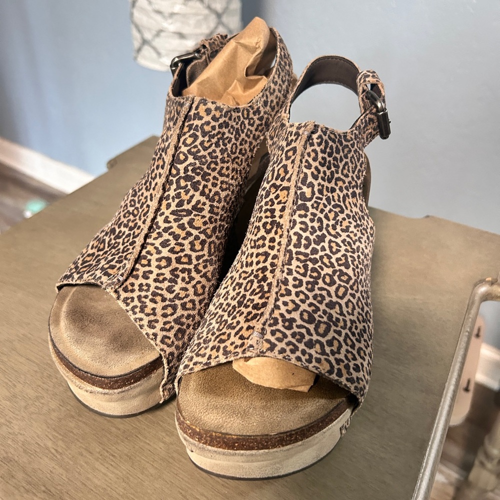 OTBT wedge sandals